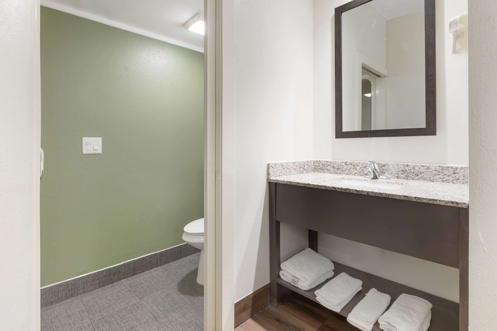 Sleep Inn Sumter - photo 28