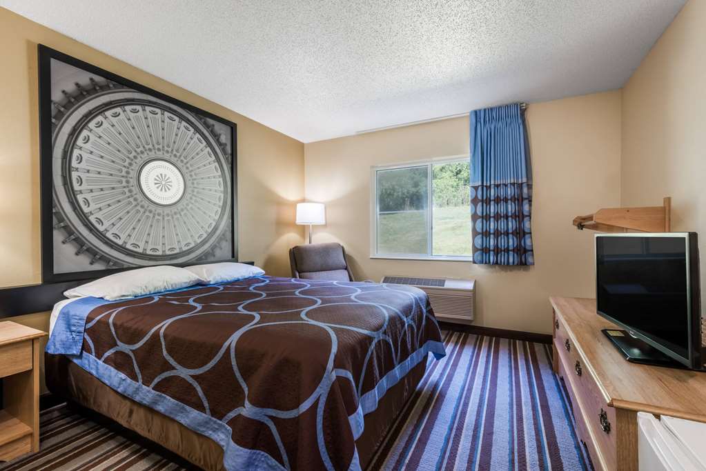 Super 8 by Wyndham Medina - photo 16
