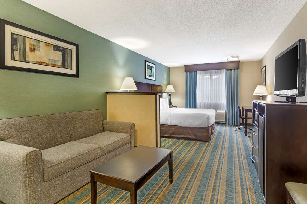 Best Western Plus Berkshire Hills Inn & Suites - photo 29