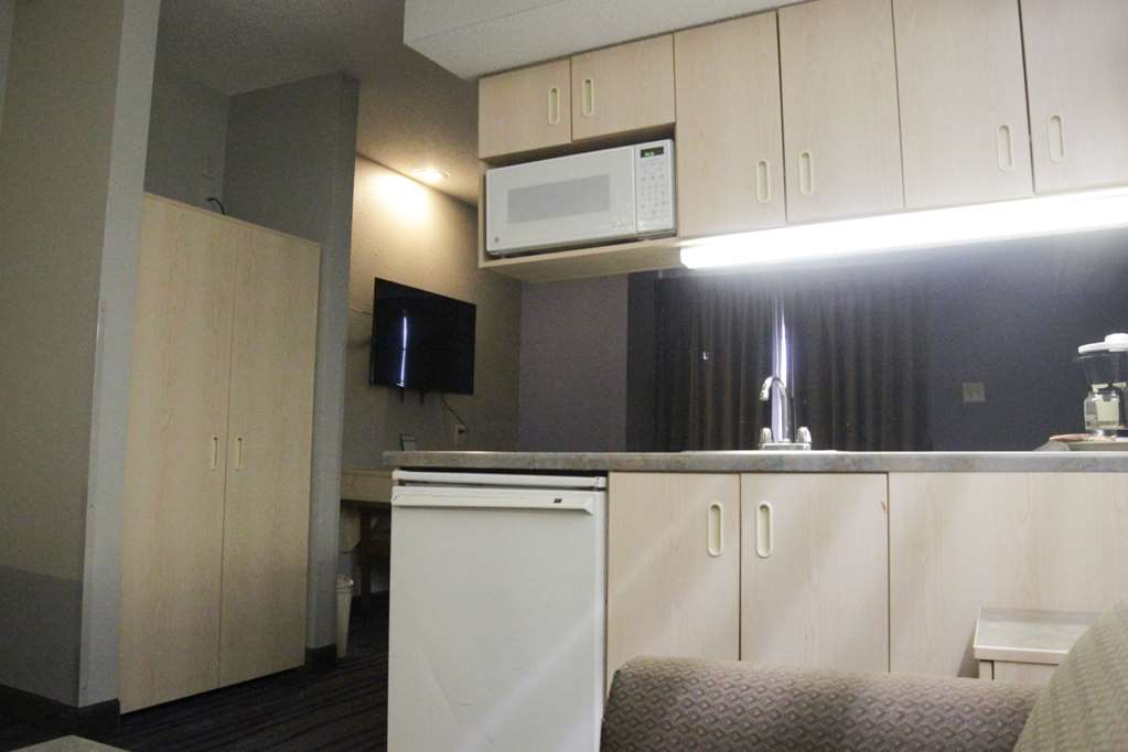 Americas Best Value Inn & Suites Jackson TN - photo 12
