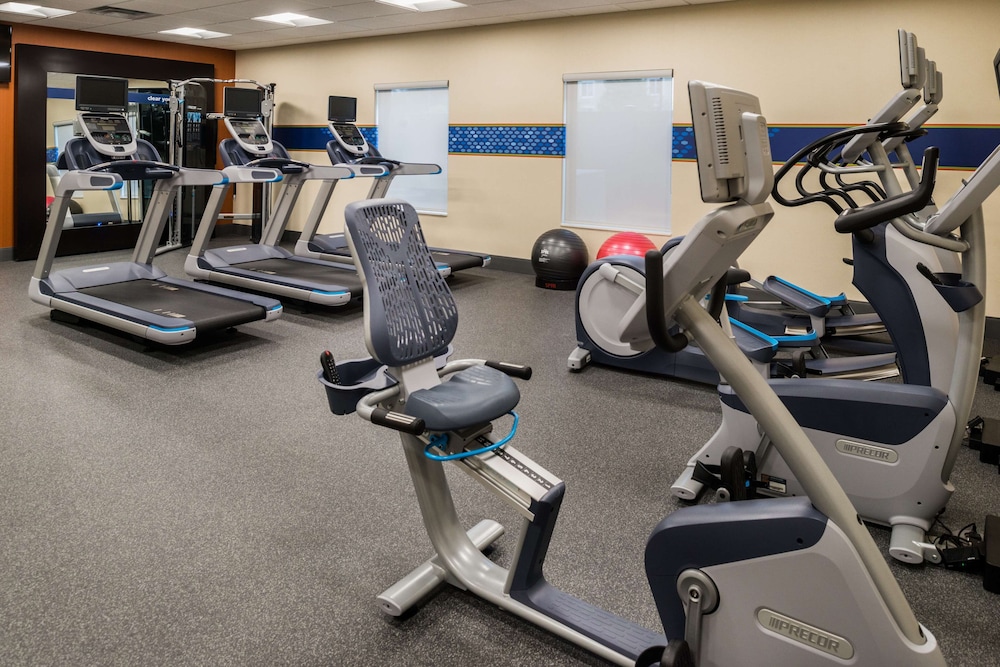 Hampton Inn & Suites Wixom - photo 39