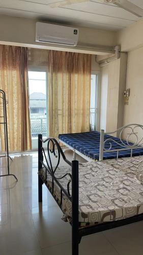 Mingburi Bigc - carbon neutral hotel in Min Buri