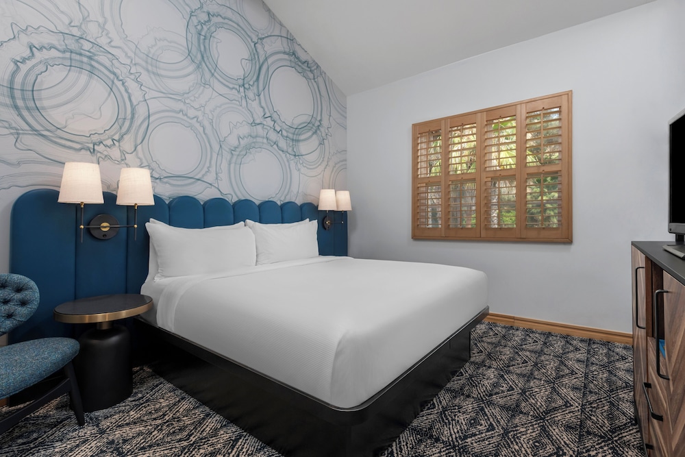 Catalina Canyon Inn - photo 11