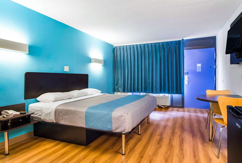 Motel 6 Lagrange GA - photo 8