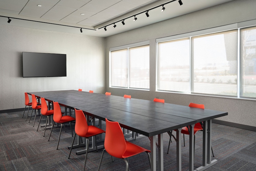 Aloft Knoxville West - photo 30