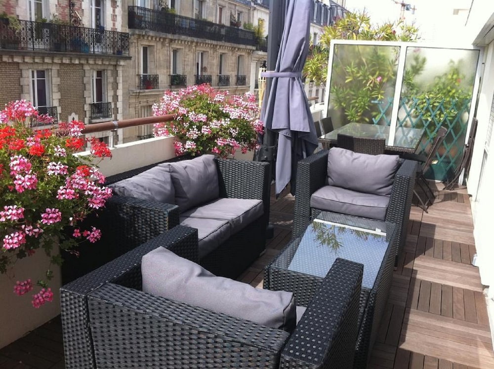 Chambre d'Amis — 4-Star Luxury Hotel in Paris, France