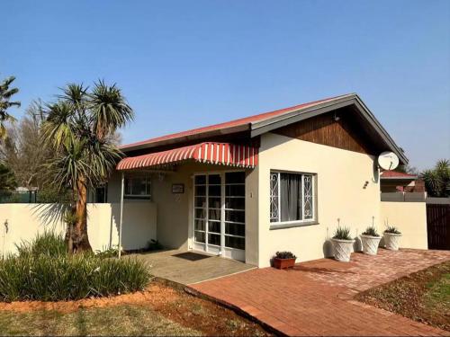 No 1 on Springfield - last minute hotel in Unknown City
