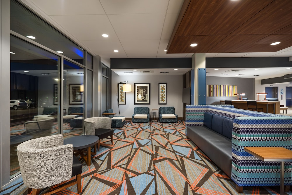 Holiday Inn Express & Suites Greenville SE Simpsonville by IHG - photo 7