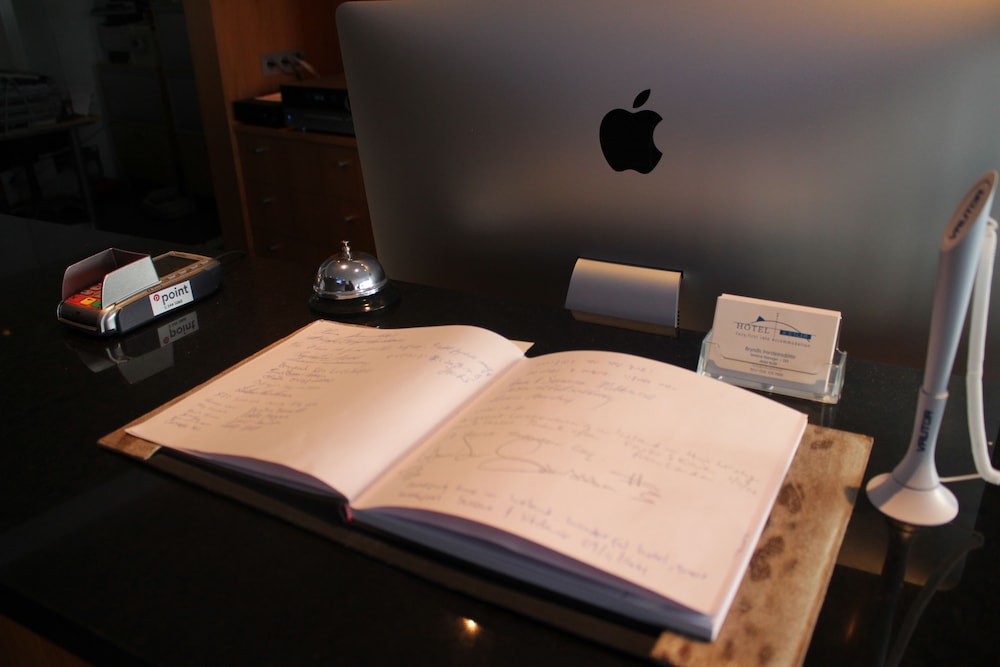 Concierge desk