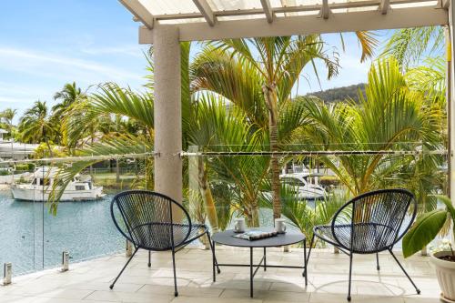 St Tropez 12 Haven with Water View & Pool — 4-Star Luxury Hotel in Noosa Heads, Australia