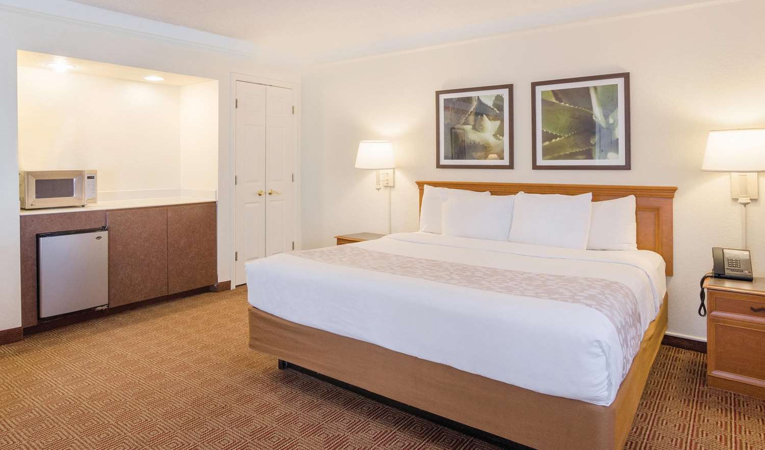 La Quinta Denver Cherry Creek Hotel - photo 17