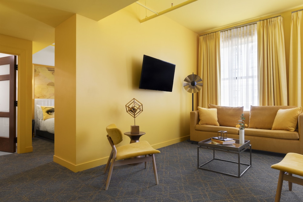 Angad Arts Hotel St. Louis Tapestry Collection by Hilton - photo 31