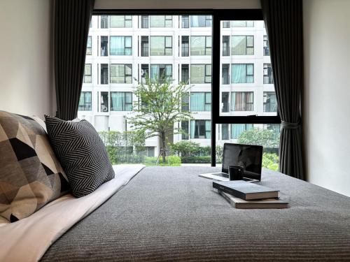 Stylish Tropical l 2BR Ultra Fast Wifi Sathorn
