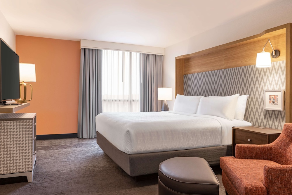 DoubleTree by Hilton Fort Worth South Hotel & Conference Center - photo 12