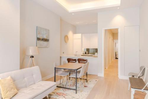 Central Holborn Bloomsbury flats — 4-Star Luxury Hotel in London, United Kingdom