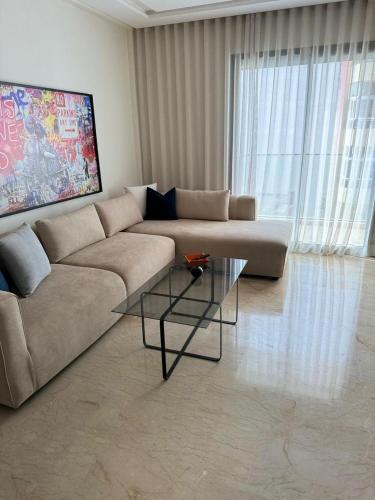 Appartement Luxueux 29 Neuf Avec Terrasse — 4-Star Luxury Hotel in Casablanca, Morocco