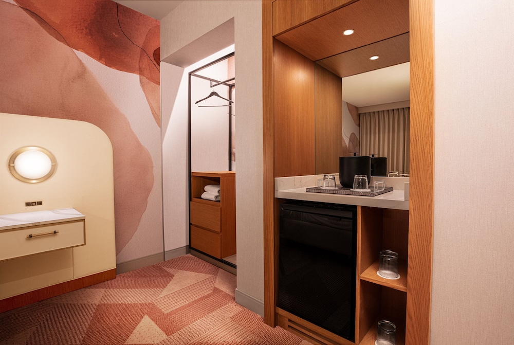 MGM Grand Hotel & Casino - photo 12