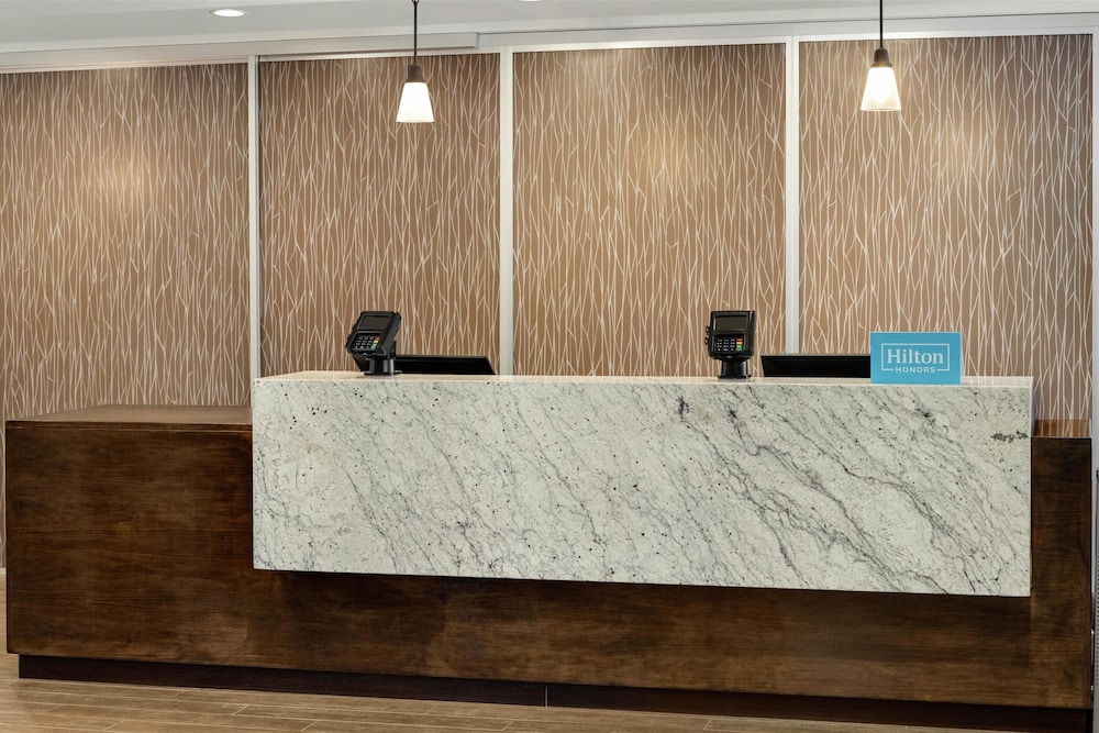 Homewood Suites by Hilton Burlington - photo 4