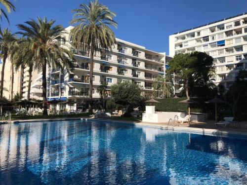 Soas Marbella Skol — Marbella
