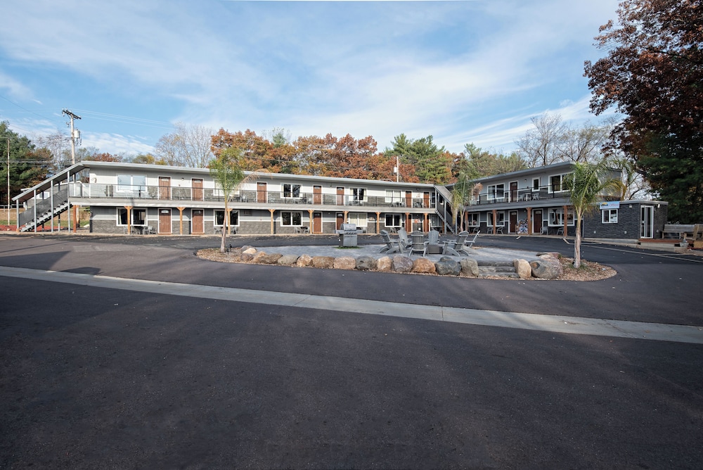Delton Oaks Resort - photo 41