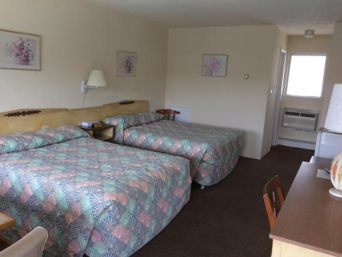 Crystal Sands Motel - photo 18