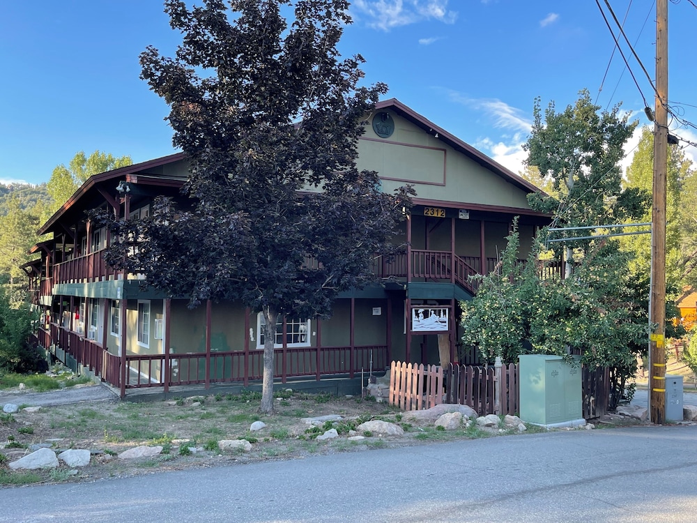 Deep Creek Motel - photo 14