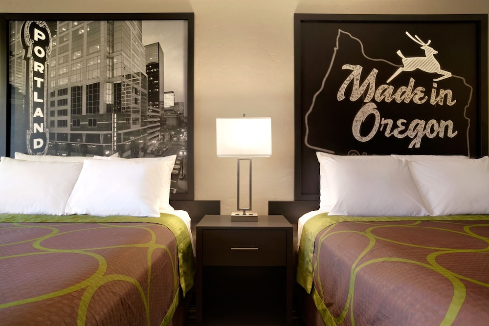 Super 8 by Wyndham Woodburn - photo 11