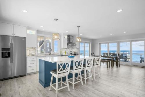 114 Salt Marsh Road East Sandwich Seaglass — East Sandwich