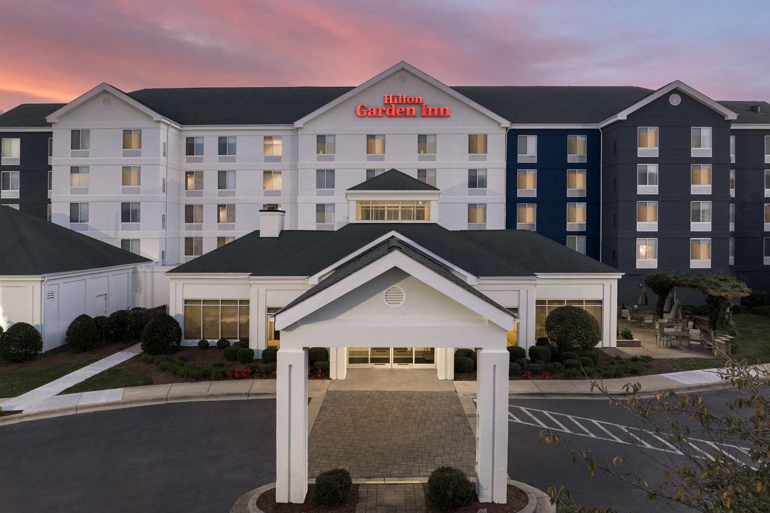Hilton Garden Inn Greensboro - photo 2