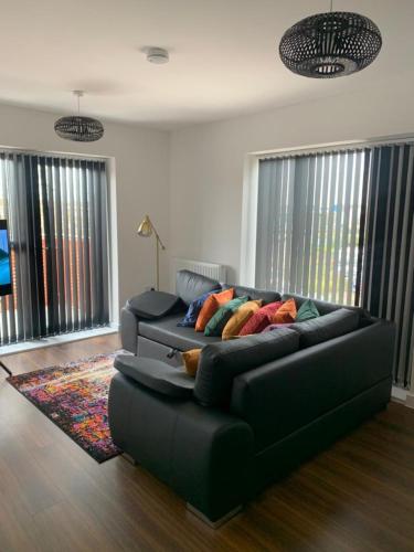 Lakeside 2 Bed Luxury Apartment No Parties No Events Early Check In Late Check Out Allowed — 4-Star Luxury Hotel in West Thurrock, United Kingdom
