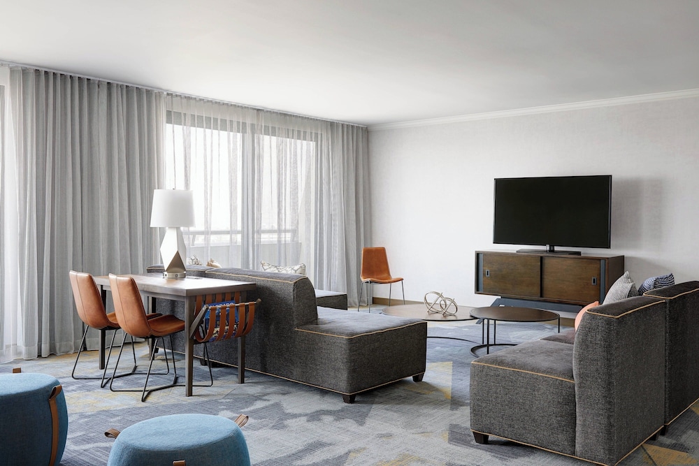 Renaissance Denver Hotel & Conference Center - photo 23