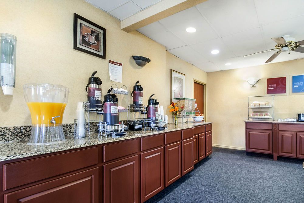 Rodeway Inn & Suites East I 44 - photo 39