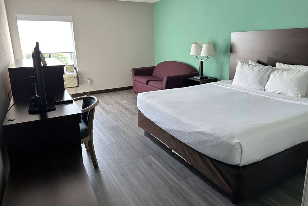Baymont by Wyndham North Myrtle Beach - photo 14