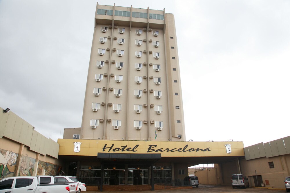 Hotel Barcelona — Ponta Pora