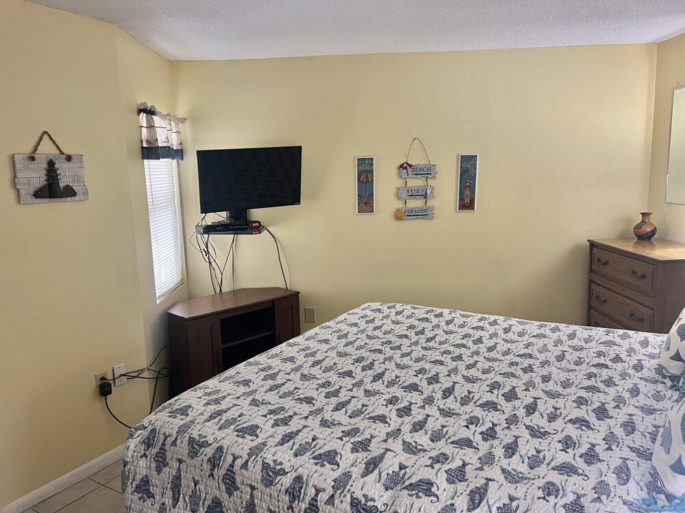 Royal Garden Resort 1401 3 Bedroom Condo by RedAwning - photo 8