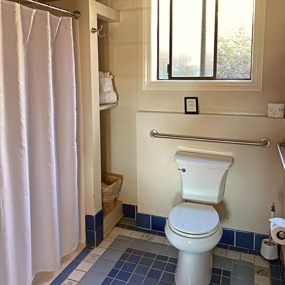Jenner Inn - photo 42