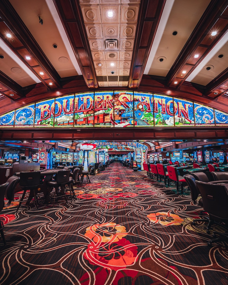 Boulder Station Hotel and Casino - photo 18