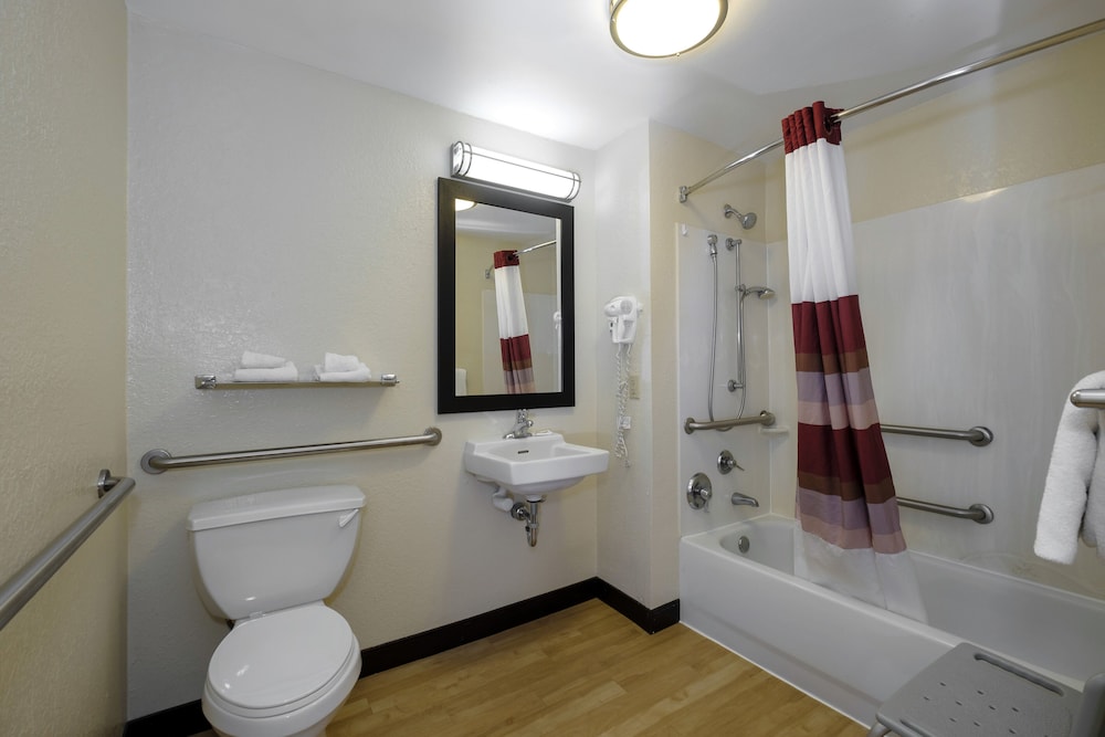 Red Roof Inn PLUS Gainesville - photo 41