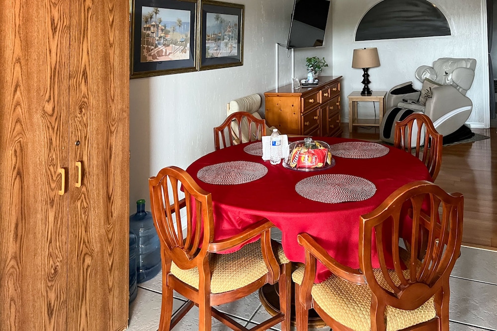 Captain's Table Hotel - photo 109