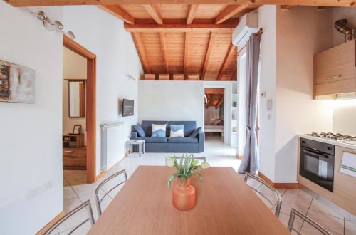 Appartamento Maniero 55 — 4-Star Luxury Hotel in Domaso, Italy