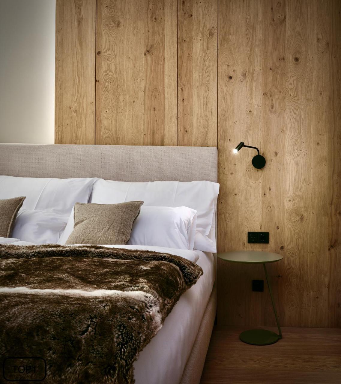 Haus am Lift TOP1 Summercard included Ski in Ski out 4P — 4-Star Luxury Hotel in Zell Am See, Austria