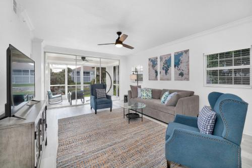 Luxury Condo 90 Day Minimum Stay Less Declined Gated 4 Mi Vanderbilt Beach — 4-Star Luxury Hotel in Naples, United States