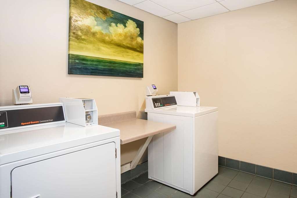 La Quinta Inn & Suites by Wyndham Melbourne Viera - photo 43