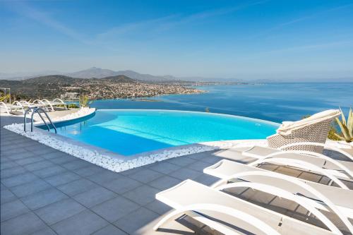 Villa Coral first Floor Apartment — 4-Star Luxury Hotel in Agios Spyridon, Greece