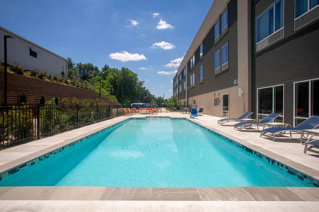 La Quinta Inn & Suites by Wyndham Oxford - photo 9