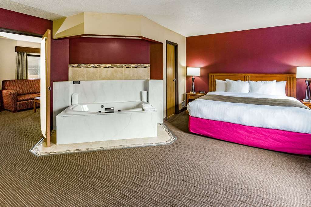 AmericInn by Wyndham Duluth South Black Woods Event Center - photo 22
