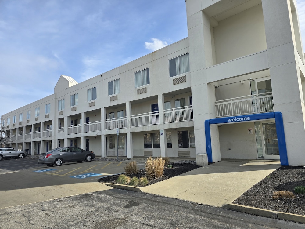 Motel 6 Willoughby OH Cleveland - photo 28