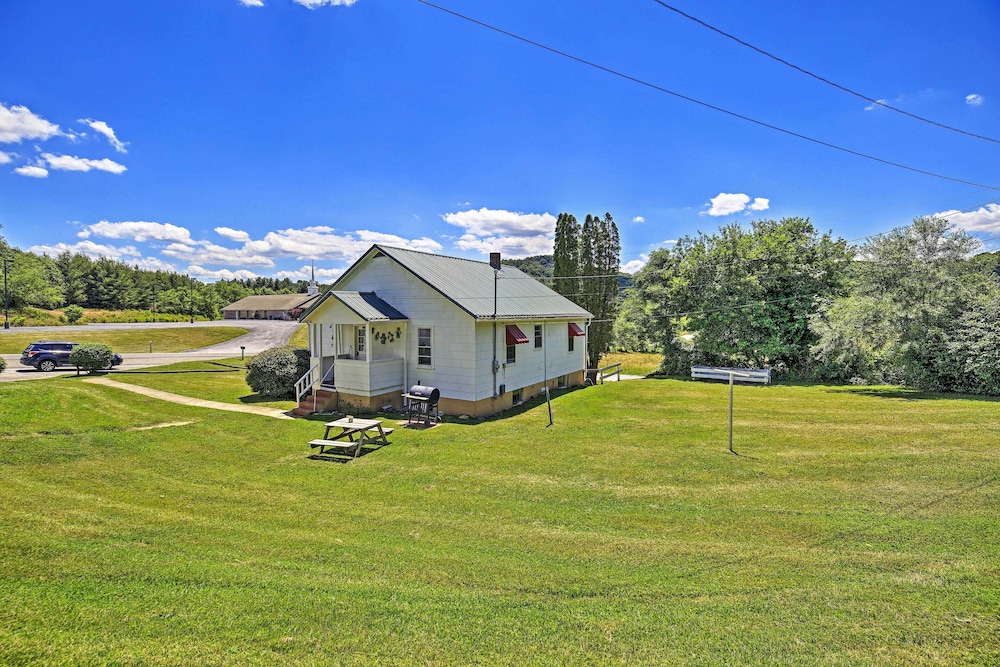Quaint And Scenic Country Cottage 3 Mi To New River 17237483 — Independence