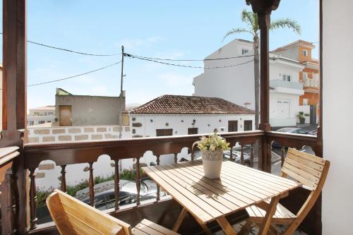 Casa Micaela — 4-Star Luxury Hotel in Sauzal, Spain