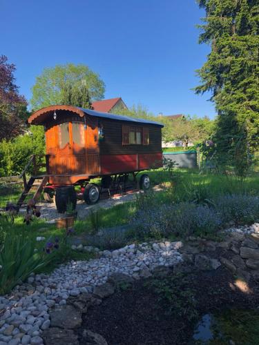 La Roulotte de Nath - last minute hotel in Cousance